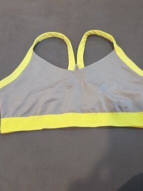 Victoria Secret PINK Sports Bra